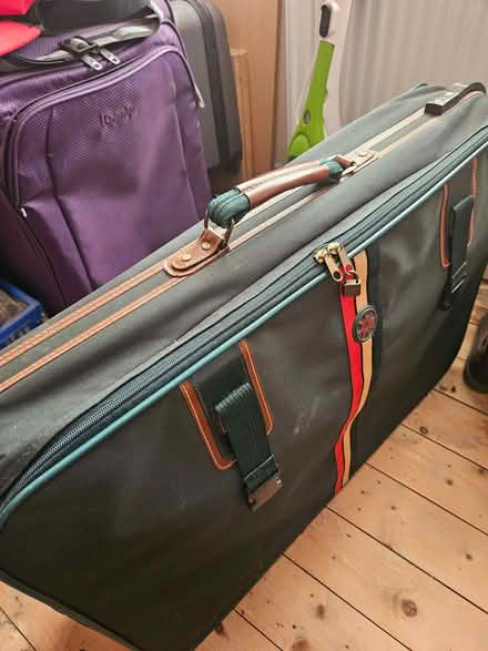Photo of free 3 suit cases. Well used. They r the old type but do have wh (Anlaby Common HU5) #1