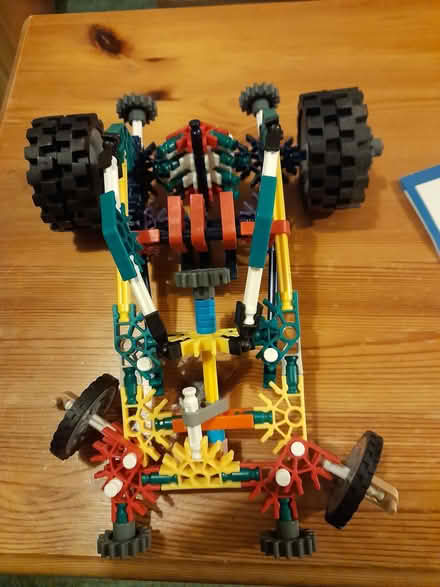 Photo of free A small amount of k-nex (Old Harlow CM17) #3