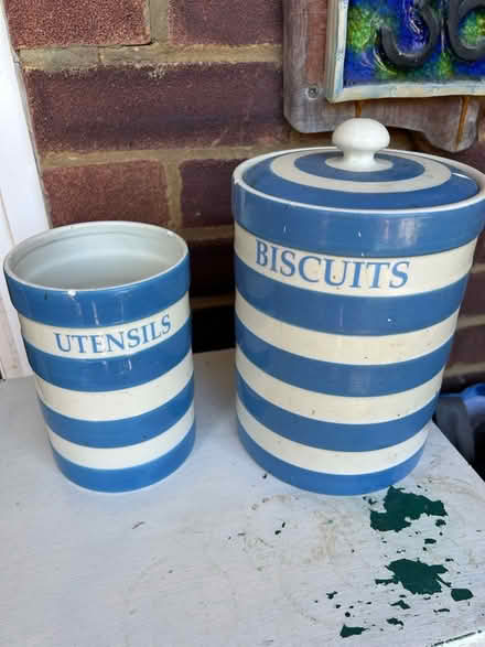 Photo of free Cookies jar and utensils pot (Bexhill TN39) #1