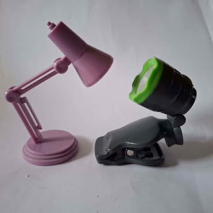 Photo of free mini lamps (Emmbrook RG41) #2