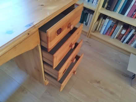 Photo of free Desk (Alnwickhill EH16) #4