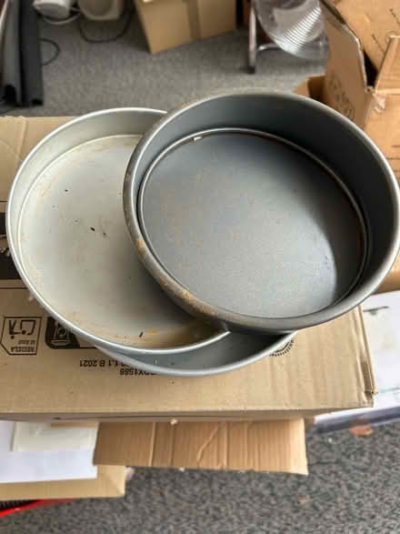 Photo of free 3 Round baking tins (Gedling NG4) #1
