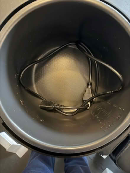 Photo of free Bella 6qt Electric Pressure Cooker (Middletown) #2