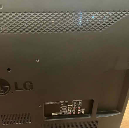 Photo of free 42 inch LG TV (Petworth/16th St Heights) #4