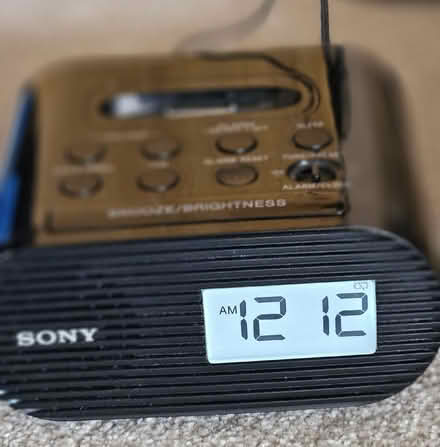 Photo of free Sony Radio Clock (Grange Farm IP5) #1
