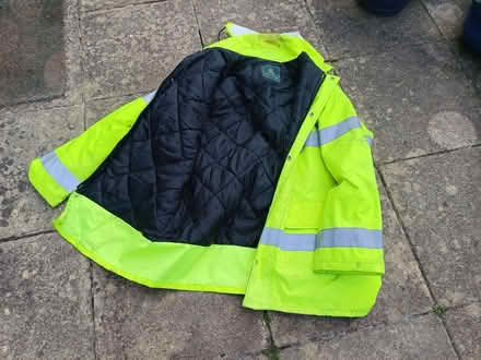 Photo of free XL high viz jacket (Earley RG6) #2