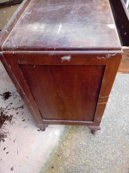 Photo of free solid 4 drawer chest (Morecambe LA4) #4
