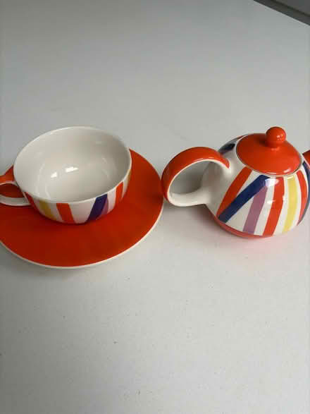 Photo of free Whittard teapot and teacup set (Wallington SM6) #2