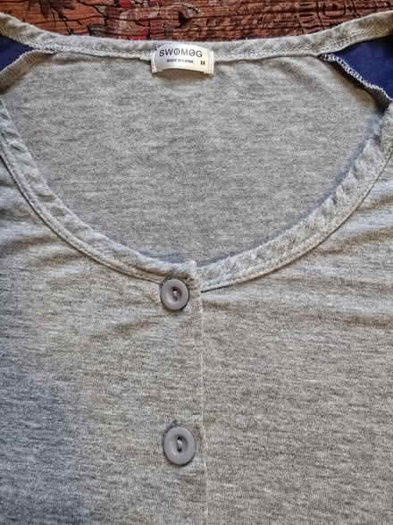 Photo of free Short Sleeved Baseball Tee - M (West 7th) #4