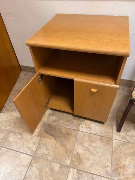 Photo of free Furniture, mirror and high chair (Near murrysville) #2