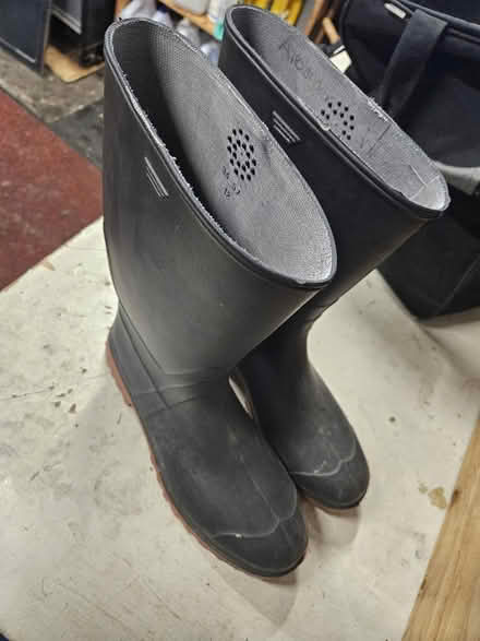 Photo of free rubber boots (Mooney's bay) #1