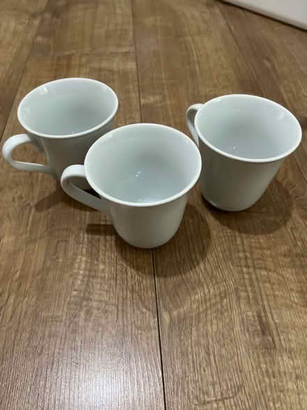 Photo of free Dinner plates (Deptford SE8) #4