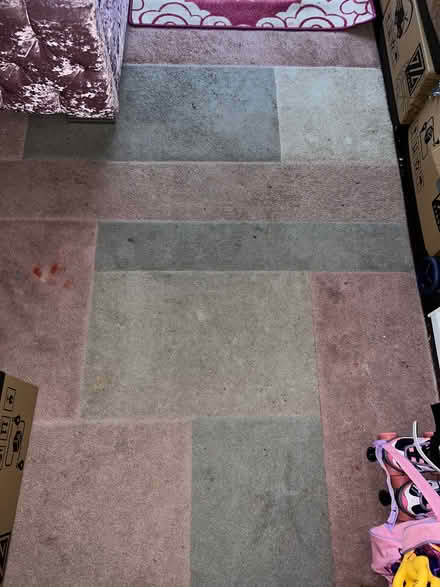 Photo of free 300 x 200 large pink grey and cream carpet (Hertsmere WD6) #1