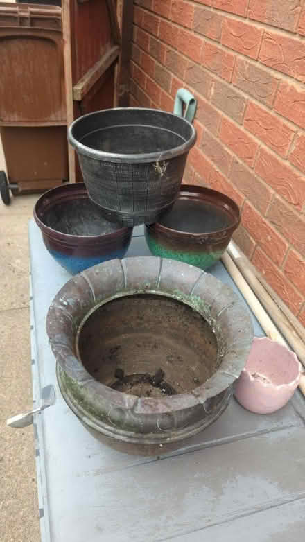 Photo of free Plant pots (Broughton CH40RD) #1