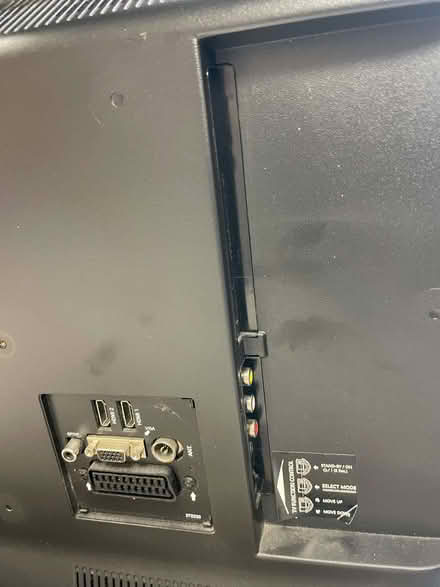 Photo of free Toshiba TV model 32W1633DB (West Malvern CP WR14) #3