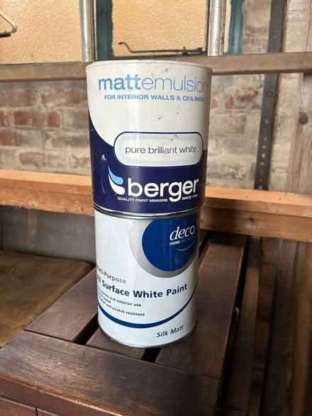Photo of free White paint (Upper Wolvercote OX2) #1