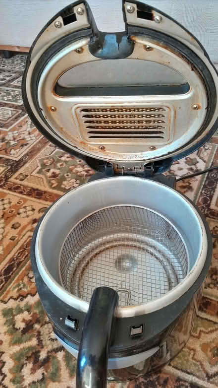 Photo of free Moulinex deep fat fryer (Loughton IG10) #2