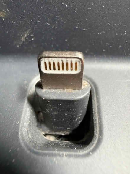 Photo of free iPhone Charger (Cortlandt Man near Put Valley) #2