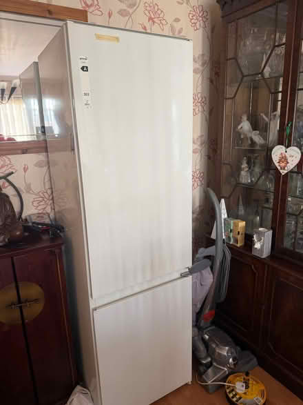 Photo of free GORENGE Integrated Fridge Freezer (Haskayne L39) #1