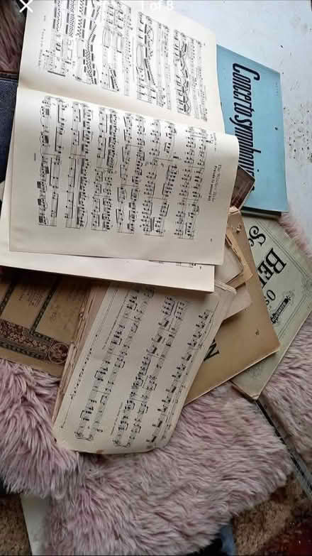 Photo of Old music sheets (Stretford M32) #1