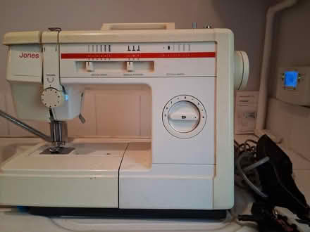 Photo of free Sewing machines (Norbury SW16 5) #1