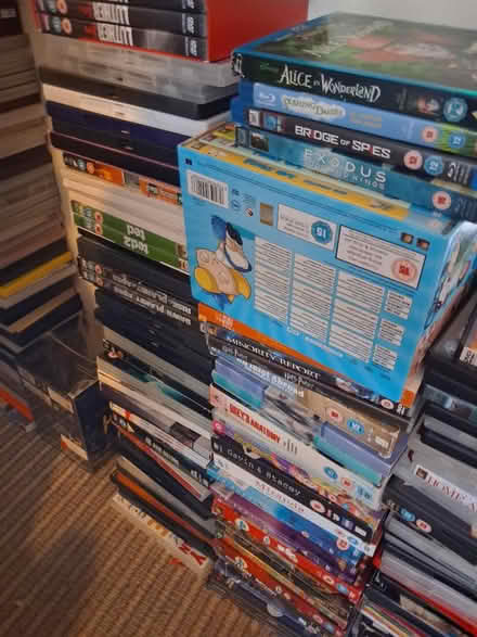 Photo of free Dvds and blurays (Handsworth S13) #4
