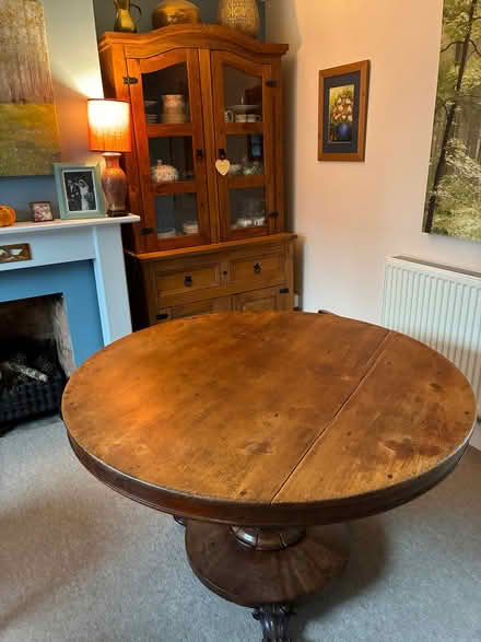 Photo of free Victorian breakfast table (California IP4) #1