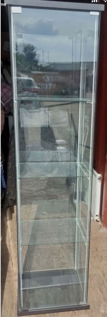 Photo of glass display cabinet (S2) #1