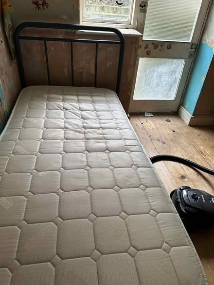 Photo of free Single domeo mattress (islington N1) #2