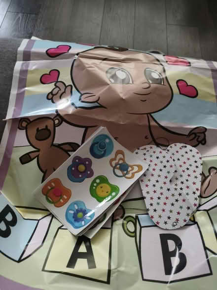 Photo of free Baby shower bits (Kingswood BS5) #4