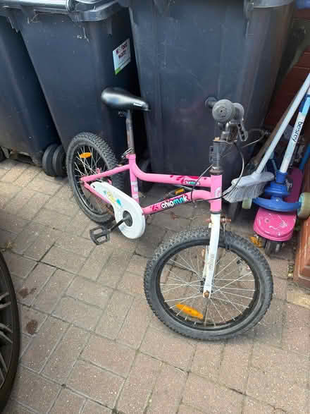Photo of free Pink bike 5-10 years (Elm Park) #2
