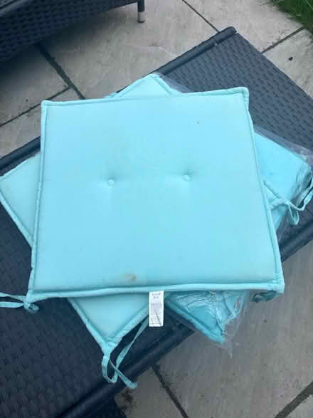 Photo of free Cushions (Abingdon OX14) #1