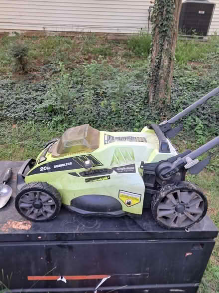 Photo of free Mower (Near NoVa campus) #1