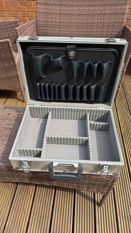 Photo of free aluminum case (Burridge PO15) #1