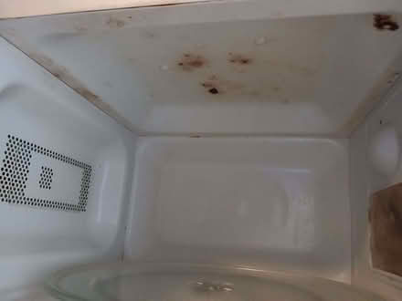 Photo of free Microwave oven (Castle MK40) #4