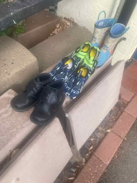 Photo of free Kids shoes/boots (Thorpe Bay SS1) #1