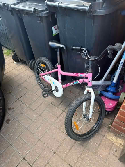 Photo of free Pink bike 5-10 years (Elm Park) #1