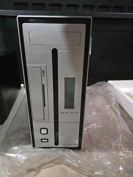 Photo of free New computer case (9th line&hoover park dr.) #1