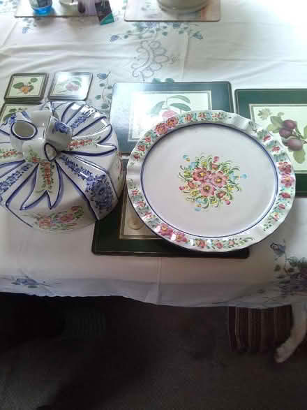 Photo of free to collector A large China Cake Plate with Cover (The Ronkswood WR5) #3