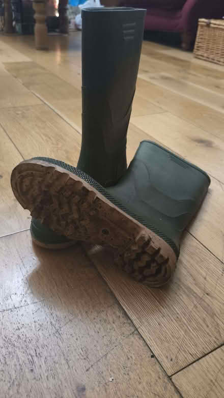 Photo of free Green wellies VGC size 6/39 SE25 (South Norwood SE25) #1