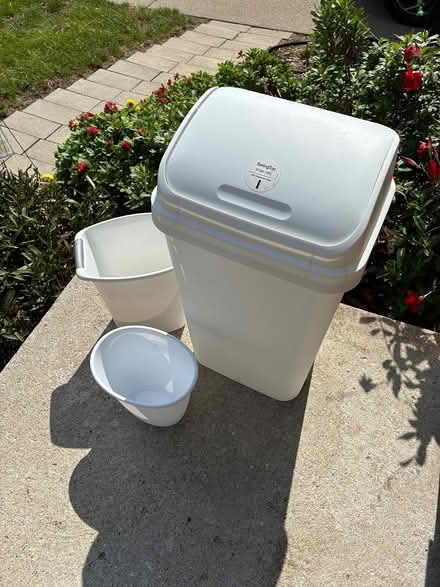 Photo of free Cute wood storage and trash cans (48073) #1