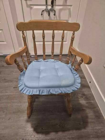 Photo of free Wood chair with cushion (76102) #1