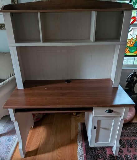 Photo of free Computer Desk with Hutch (Near Normandy Shopping Center) #1