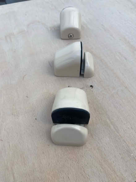 Photo of free Glass Display Shelving Lengths (West Wickham BR4) #2