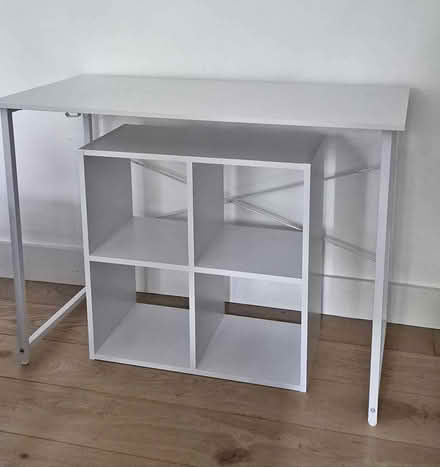Photo of free White Desk (Putney Vale SW15 3) #1