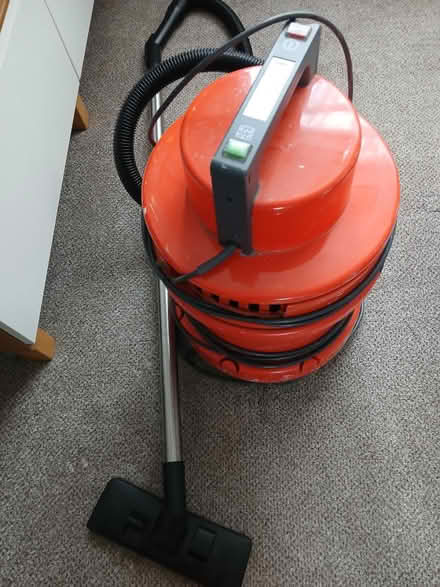 Photo of free Vax vacuum cleaner & carpet washer (Uxbridge UB10) #2