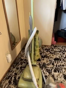 Photo of free Hoover Vacuum #2