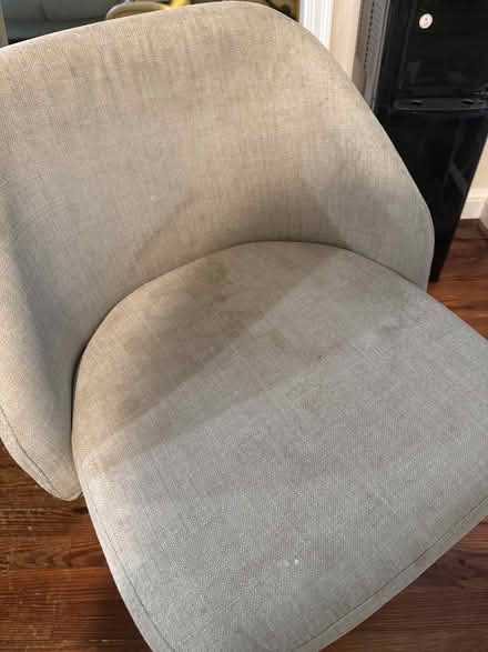 Photo of free Counter Bar Stools (2) (Cherrydale area N Arlington) #4