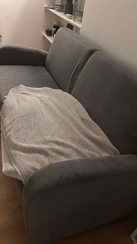 Photo of free Grey sofa (Bayswater W2) #2