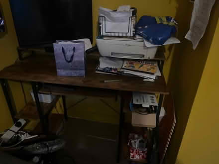 Photo of free Desk (Codsall) #1